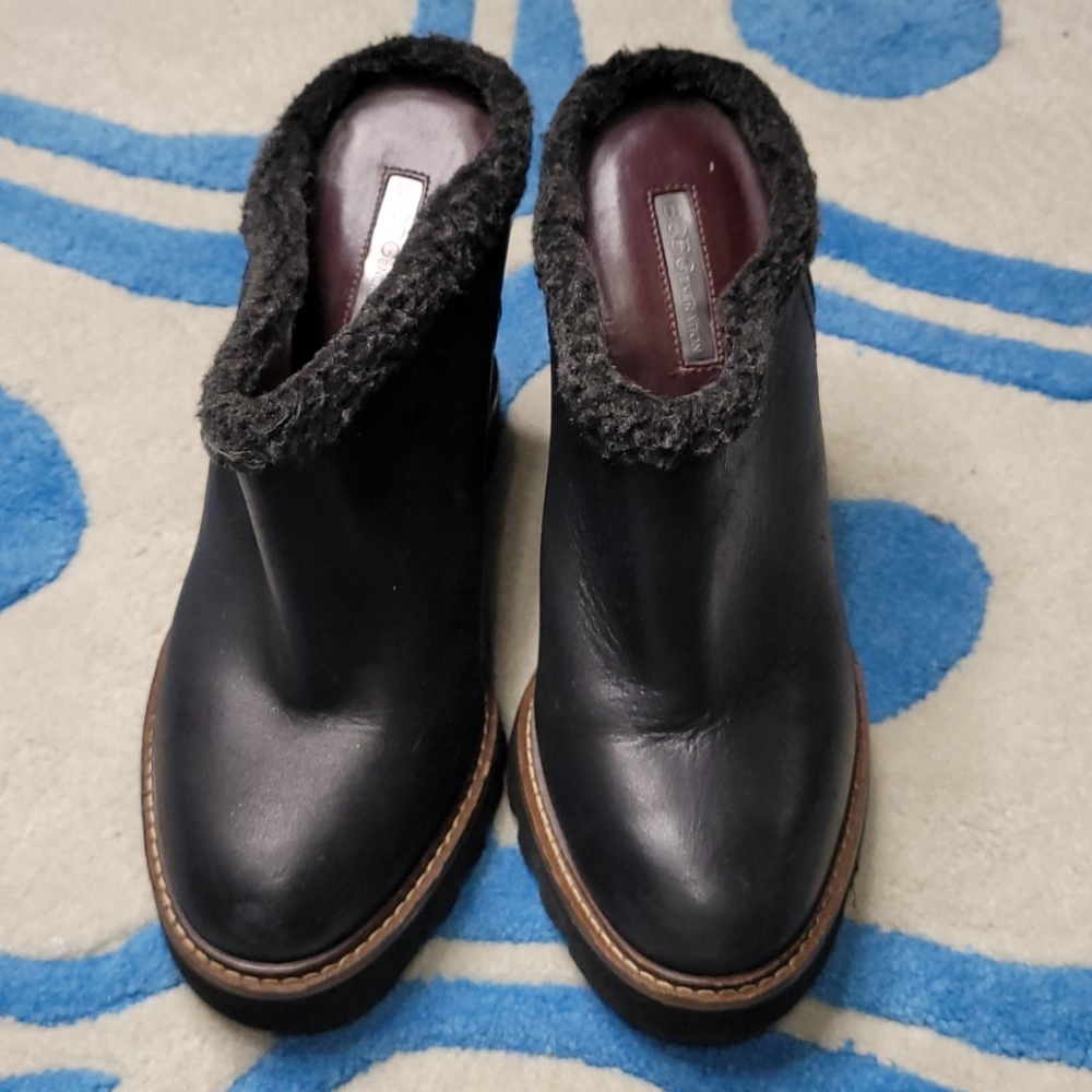 Bcbgeneration Nerissa Closed Toe Clogs - image 1